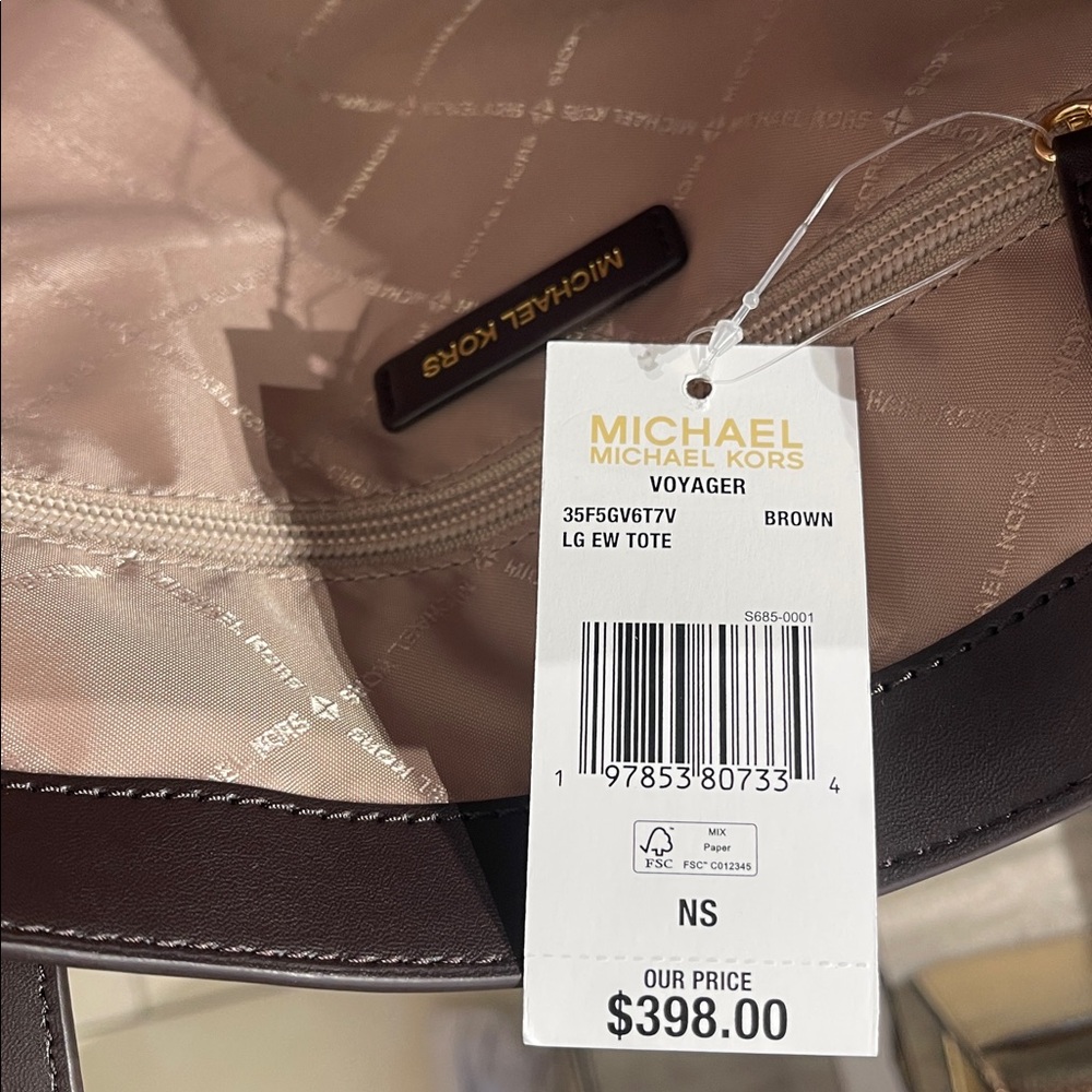 MICHAEL KORS Voyager Lg Color-Block Metallic Signature Logo EW Tote
Brown
NWT - Picture 10 of 16